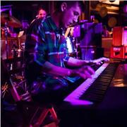 ¡Toca tus canciones favoritas sin leer partituras!